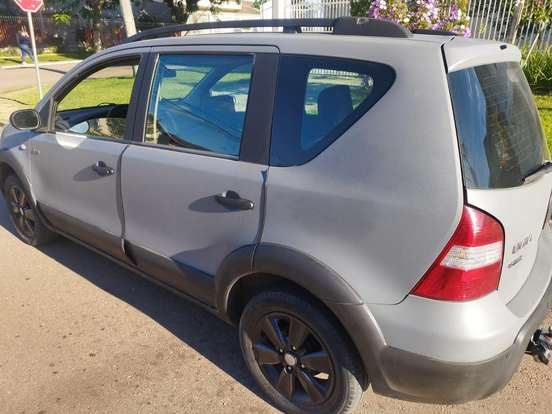 NISSAN-LIVINA-1.8 SL X-GEAR 16V FLEX 4P AUTOMÁTICO NISSAN-LIVINA-2012