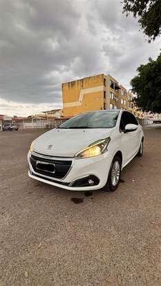 PEUGEOT-208-2016