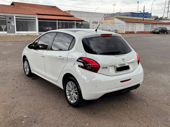 PEUGEOT-208-1.2 ALLURE 12V FLEX 4P MANUAL PEUGEOT-208-2016