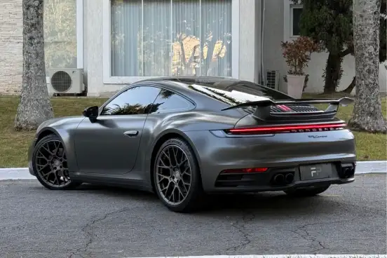 PORSCHE-911-2023