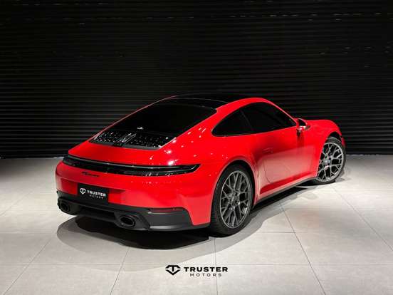 PORSCHE-911-2025
