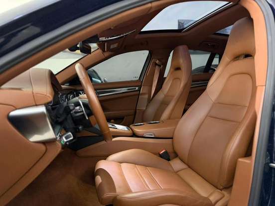 PORSCHE-PANAMERA-2023