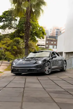 PORSCHE TAYCAN 4S ELÉTRICO PORSCHE TAYCAN 4S ELÉTRICO