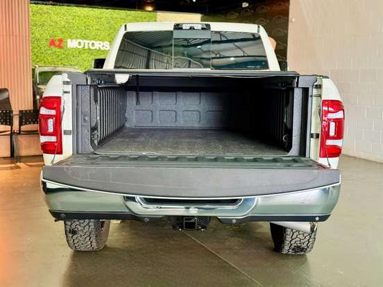 RAM-3500-6.7 I6 TURBO DIESEL LIMITED LONGHORN CD 4X4 AUTOMÁTICO RAM-3500-2024