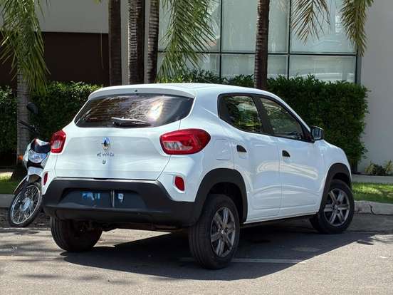 RENAULT-KWID-1.0 12V SCE FLEX ZEN MANUAL RENAULT-KWID-2023