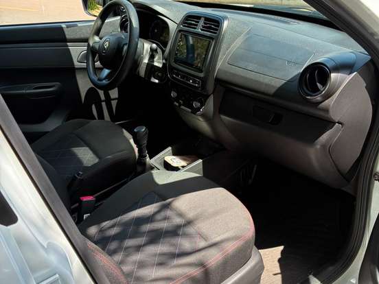 RENAULT-KWID-1.0 12V SCE FLEX ZEN MANUAL RENAULT-KWID-2023
