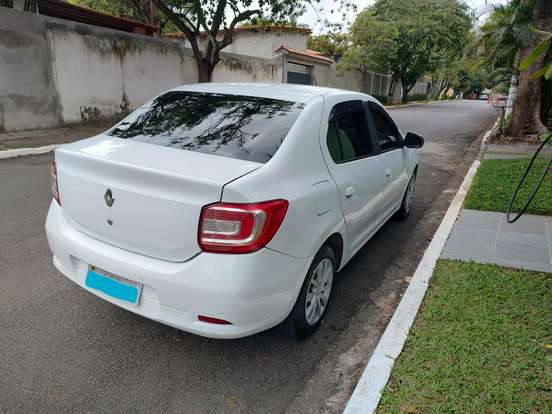 RENAULT-LOGAN-1.6 EXPRESSION 8V FLEX 4P MANUAL RENAULT-LOGAN-2015