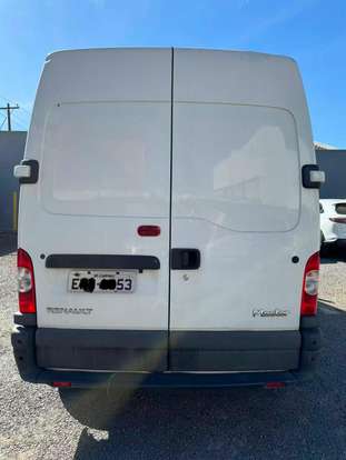 RENAULT-MASTER-2012