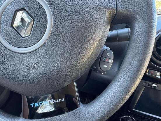 RENAULT-SANDERO-1.0 EXPRESSION 16V FLEX 4P MANUAL RENAULT-SANDERO-2014
