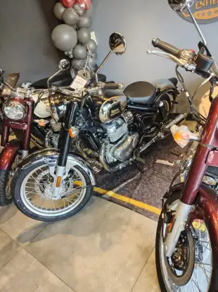 ROYAL ENFIELD-CLASSIC 650 BLACK CHROME-2026
