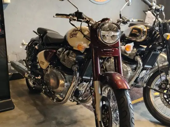 ROYAL ENFIELD-CLASSIC 650 BLACK CHROME ROYAL ENFIELD-CLASSIC 650 BLACK CHROME-2026