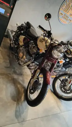 ROYAL ENFIELD-CLASSIC 650 BLACK CHROME-2026