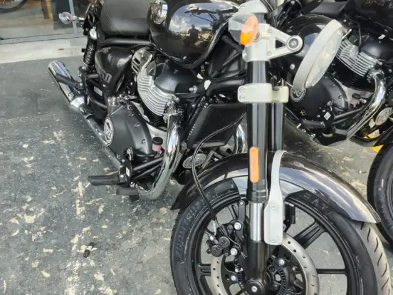 ROYAL ENFIELD-METEOR 650 ASTRAL ROYAL ENFIELD-METEOR 650 ASTRAL-2026