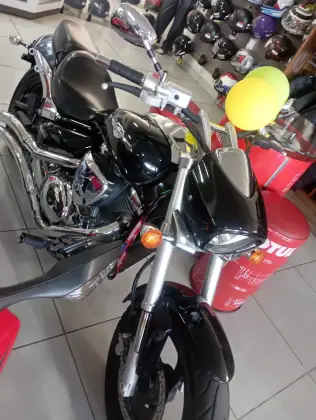 SUZUKI BOULEVARD M800 SUZUKI BOULEVARD M800