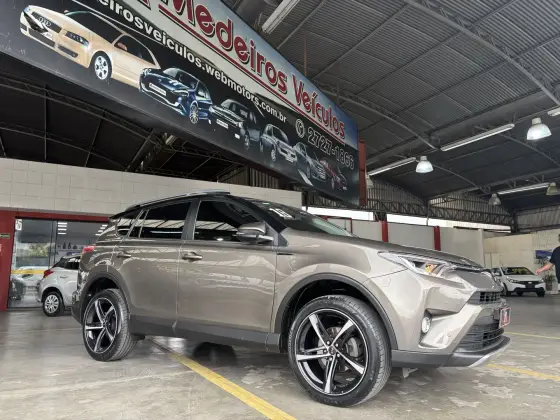 TOYOTA RAV4 2.0 TOP 4X2 16V GASOLINA 4P AUTOMÁTICO TOYOTA RAV4 2.0 TOP 4X2 16V GASOLINA 4P AUTOMÁTICO