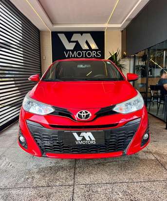 TOYOTA-YARIS-2019