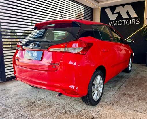 TOYOTA-YARIS-2019