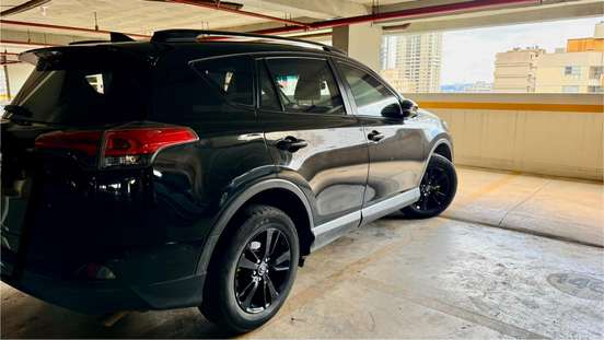 TOYOTA-RAV4-2018
