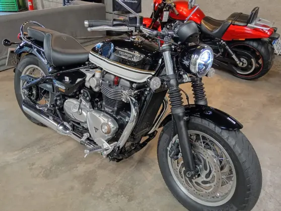 TRIUMPH BONNEVILLE SPEEDMASTER 