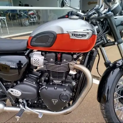 TRIUMPH-BONNEVILLE T100 900-2025