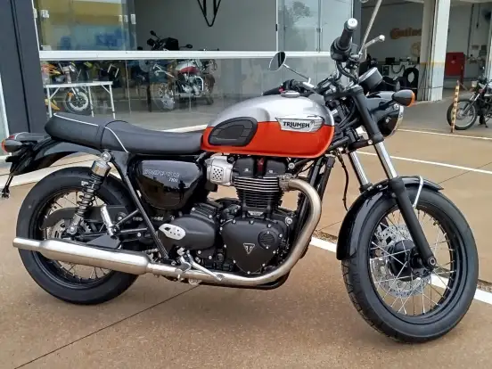 TRIUMPH-BONNEVILLE T100 900 TRIUMPH-BONNEVILLE T100 900-2025