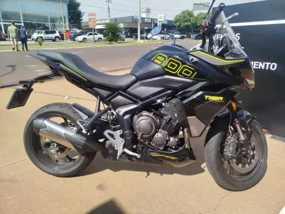 TRIUMPH TIGER 800 SPORT TRIUMPH TIGER 800 SPORT