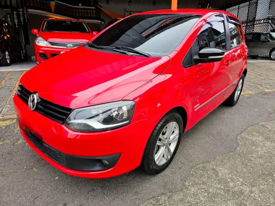 VOLKSWAGEN FOX 1.0 MI TREND 8V FLEX 4P MANUAL VOLKSWAGEN FOX 1.0 MI TREND 8V FLEX 4P MANUAL