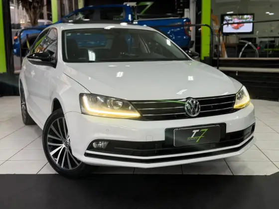 VOLKSWAGEN JETTA 1.4 16V TSI COMFORTLINE GASOLINA 4P TIPTRONIC VOLKSWAGEN JETTA 1.4 16V TSI COMFORTLINE GASOLINA 4P TIPTRONIC