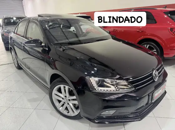 VOLKSWAGEN JETTA 2.0 TSI HIGHLINE 211CV GASOLINA 4P TIPTRONIC VOLKSWAGEN JETTA 2.0 TSI HIGHLINE 211CV GASOLINA 4P TIPTRONIC