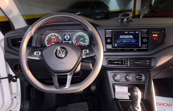 VOLKSWAGEN-POLO-2019