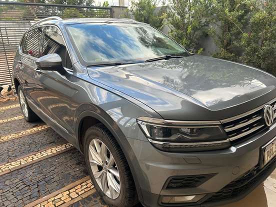 VOLKSWAGEN-TIGUAN-2018
