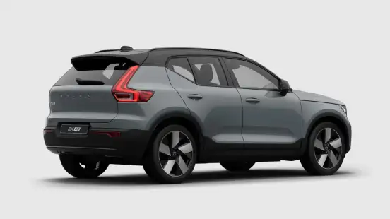 VOLVO-EX40-2026
