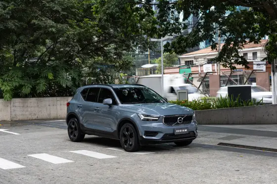 VOLVO XC40 2.0 T4 GASOLINA GEARTRONIC