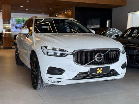 VOLVO-XC60-2018
