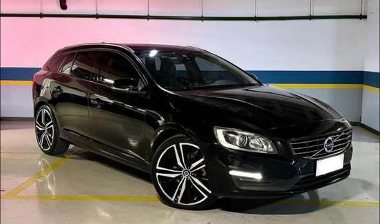 VOLVO-V60-2.0 T5 KINETIC TURBO GASOLINA 4P AUTOMÁTICO VOLVO-V60-2015