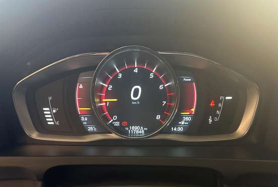 VOLVO-V60-2.0 T5 KINETIC TURBO GASOLINA 4P AUTOMÁTICO VOLVO-V60-2015