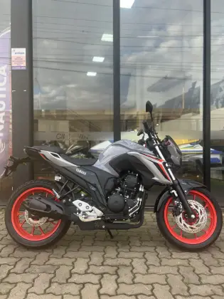 YAMAHA FZ25 FAZER CONNECTED ABS 