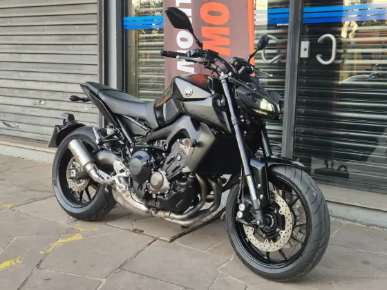 YAMAHA MT-09 YAMAHA MT-09