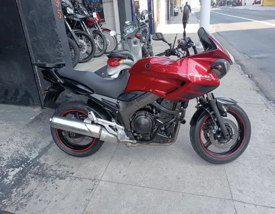 YAMAHA TDM 900 YAMAHA TDM 900