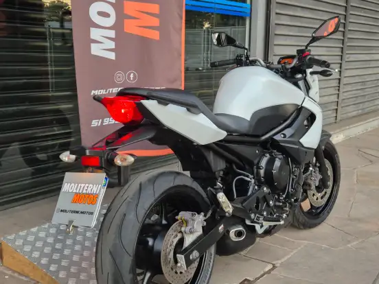 YAMAHA-XJ6 N YAMAHA-XJ6 N-2012