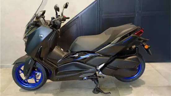 YAMAHA-XMAX 300 CONNECTED ABS-2025