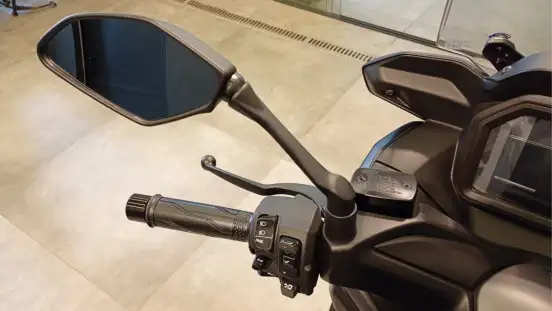 YAMAHA-XMAX 300 CONNECTED ABS YAMAHA-XMAX 300 CONNECTED ABS-2025