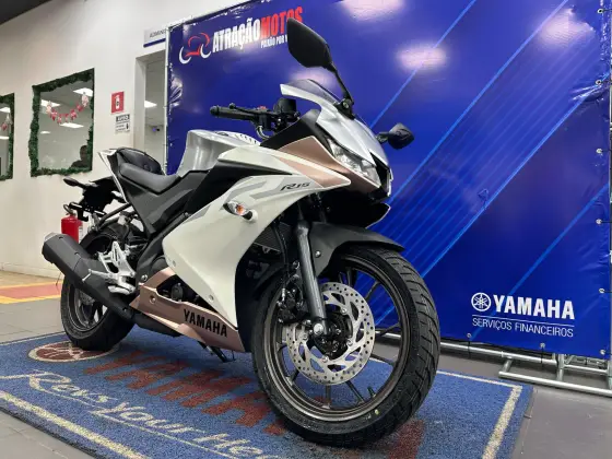 YAMAHA YZF R15 YAMAHA YZF R15