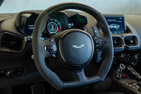 /en/city-recife/cate-car-used-car/aston-martin-vantage-2022-4-0-v8-turbo-gasoline-f1-edition-coupe-automatic-48476514107327488/-11