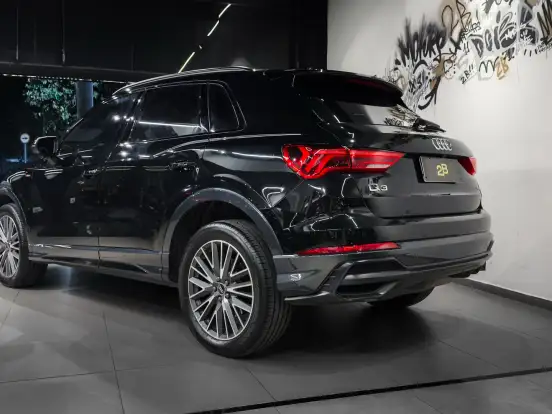 AUDI-Q3-2.0 40 TFSI GASOLINA PERFORMANCE BLACK QUATTRO TIPTRONIC AUDI-Q3-2022