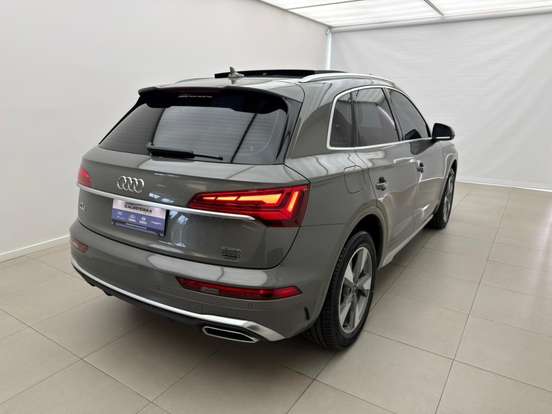 AUDI-Q5-2024