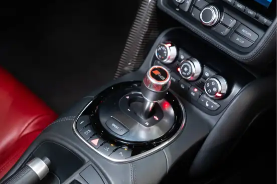 AUDI-R8-5.2 FSI QUATTRO SPYDER V10 40V GASOLINA 2P S TRONIC AUDI-R8-2014