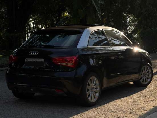 AUDI-A1-1.4 TFSI ATTRACTION 16V 122CV GASOLINA 2P AUTOMÁTICO AUDI-A1-2011