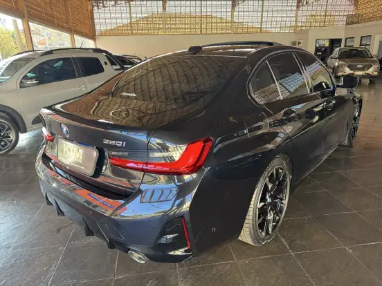 BMW-320i-2.0 16V TURBO FLEX M SPORT AUTOMÁTICO BMW-320i-2024