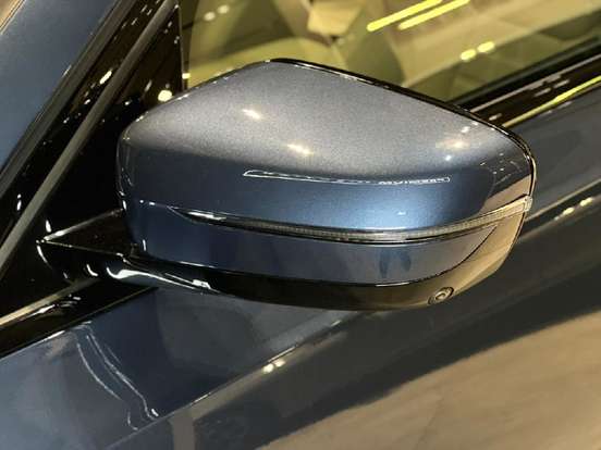 BMW-320i-2025